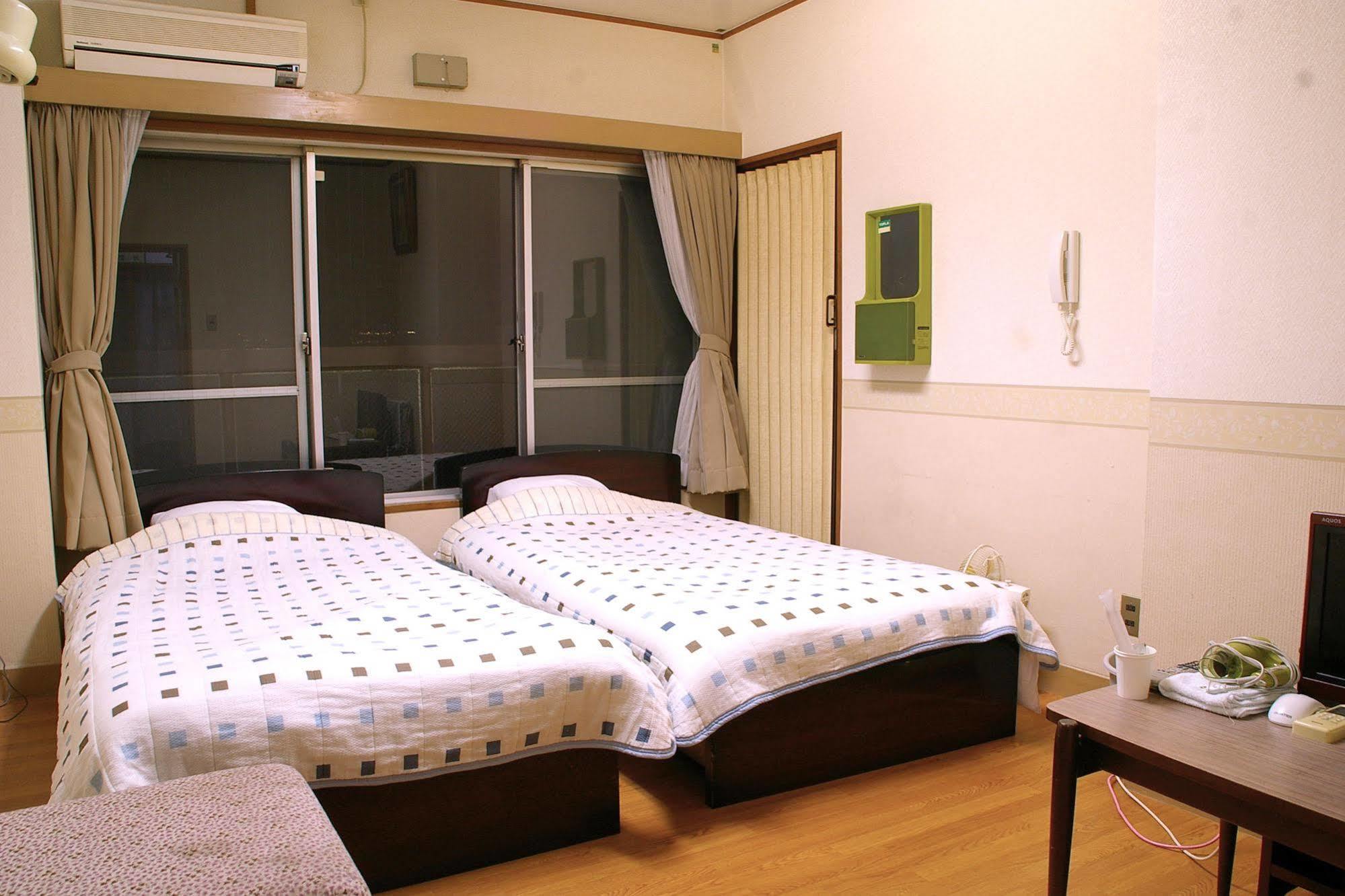 Hotel Yamabe Tenri Esterno foto